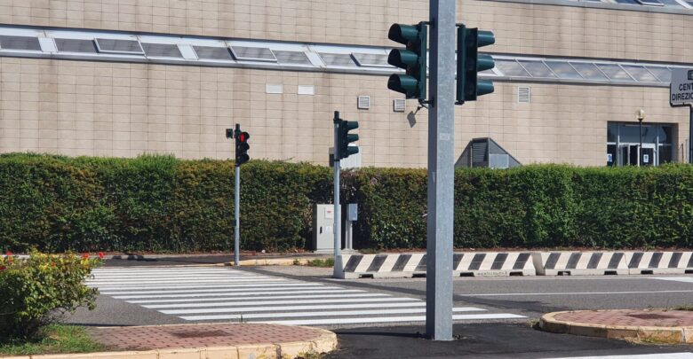 Il nuovo semaforo in via Sommacamagna