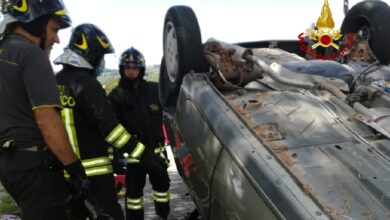 L'auto ribaltatasi oggi a Marano di V.