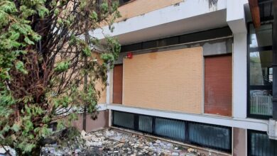 La biblioteca dopo l'incendio