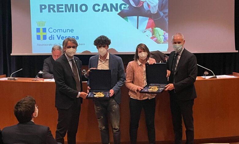 la consegna del premio